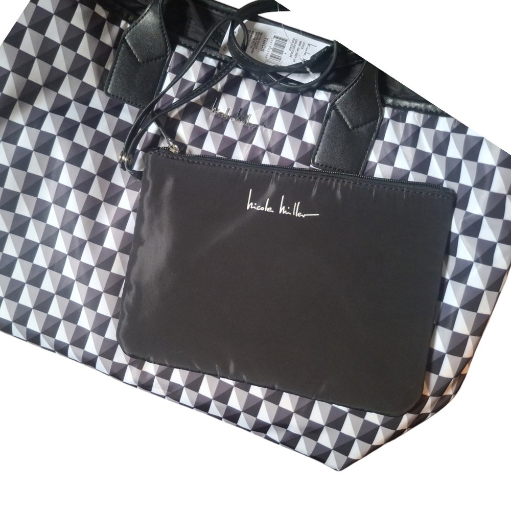 🏁🖤NWT NICOLE MILLER REVERSIBLE TOTE BAG🏁🤍 - Picture 4 of 6
